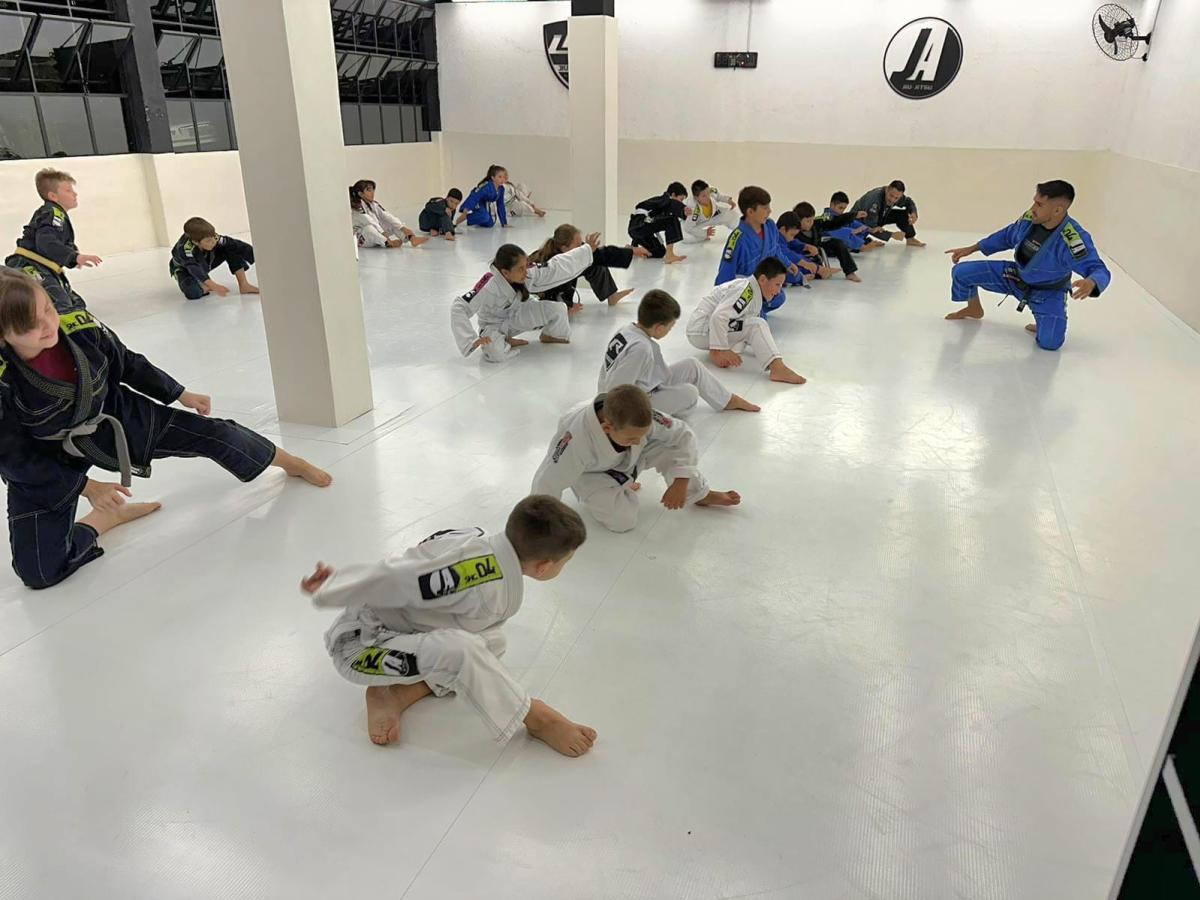 JA - LR JIU-JITSU ACADEMY